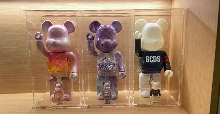 حالة عرض الاكريليك للمصغيرات